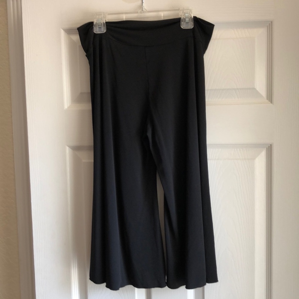 Black dressy loose capris